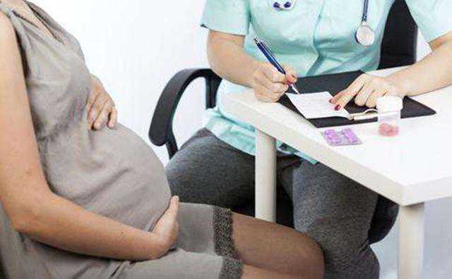 月事降临：怀孕第一个月竟有月经大放送！